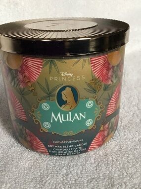 Bath & Body Works/Disney Princess 3 wick candle Mulan